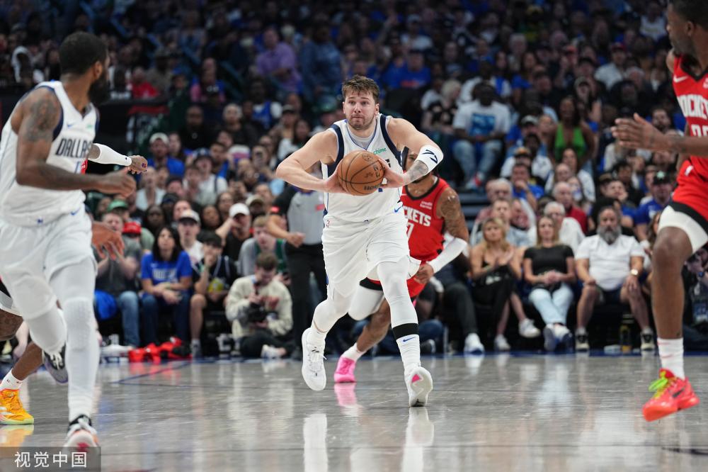 邹雨宸在比 邹雨宸在比